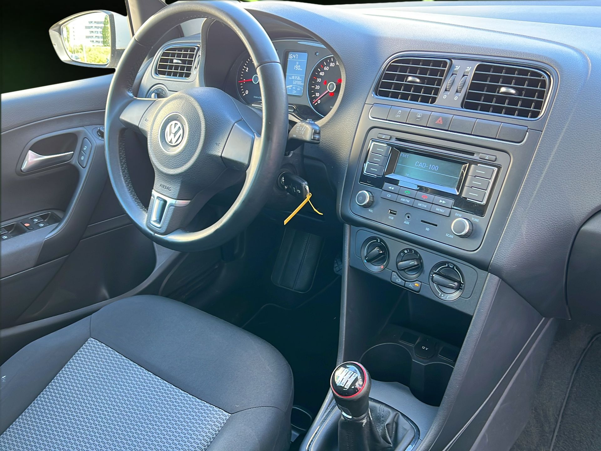 154463975-14